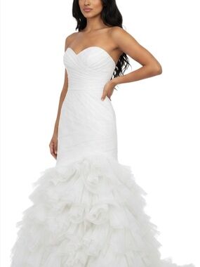 Custom Off-White Wedding Gown Size 0-4